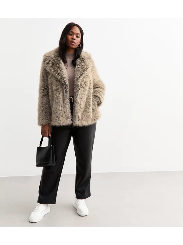 Curves Grey Cropped Faux Fur Jacket - Image 4