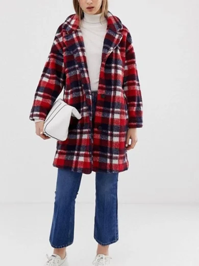 Home For Christmas Johanne Plaid Coat