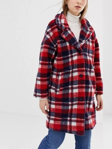 Home For Christmas Johanne Plaid Coat