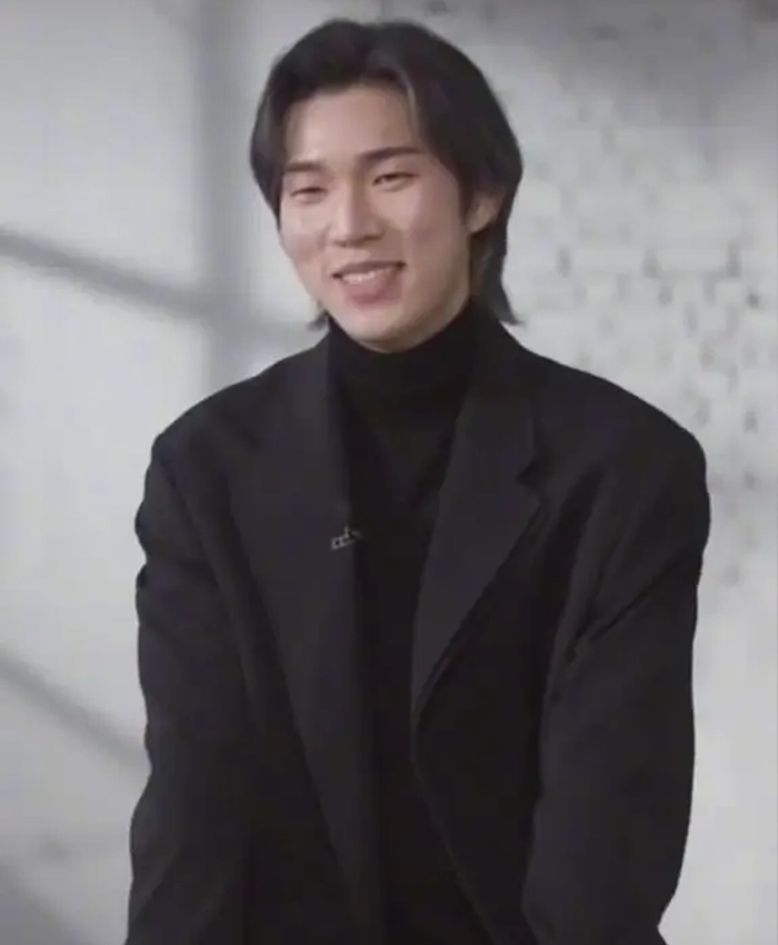 All of Us Are Dead Yoon Gwi Nam Black Blazer