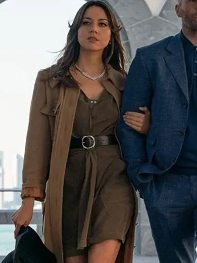 Operation Fortune Ruse de guerre 2023 Sarah Fidel Brown Coat