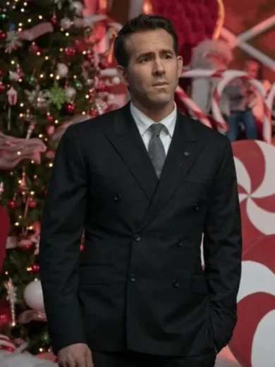 Spirited Ryan Reynolds Black Blazer