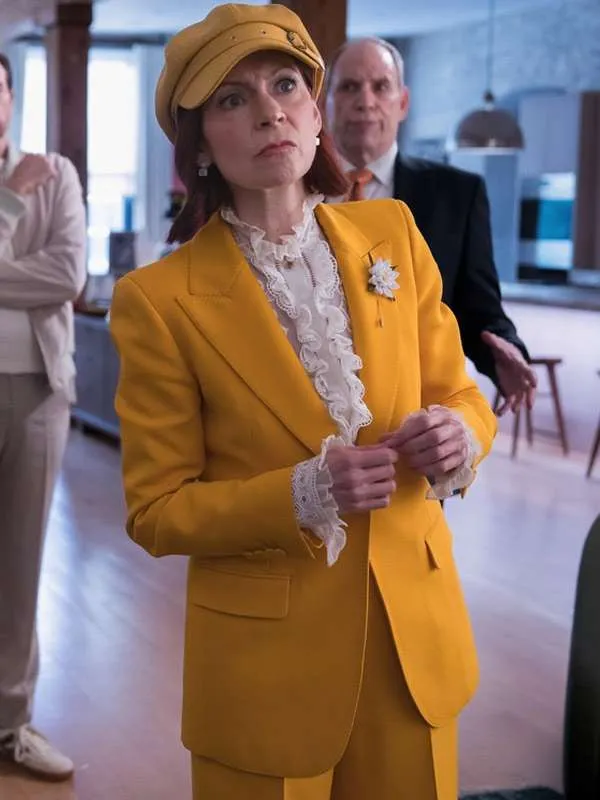 Carrie Preston Elsbeth S03 Yellow Blazer