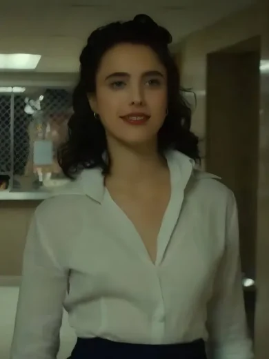 Honey Don’t! 2025 Margaret Qualley White Shirt