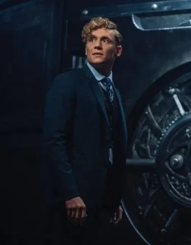 Army of Thieves Matthias Schweigh fer Blazer