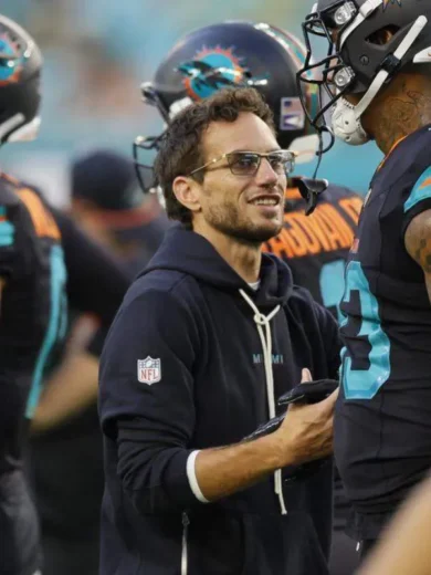 Mike Mcdaniel Miami Dolphins Rivalries Hoodie