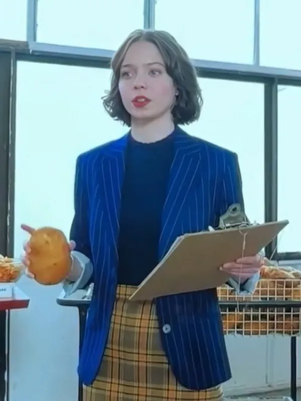 A Minecraft 2025 Emma Myers Blue Striped Blazer