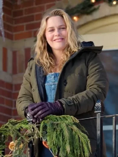 A Merry Little Ex-Mas 2025 Alicia Silverstone Quilted Parka Coat