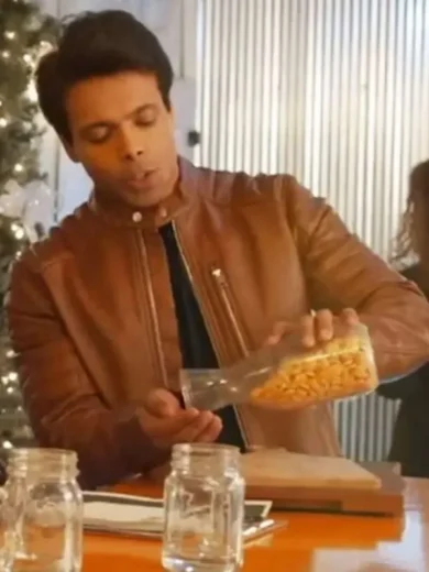 A Christmas Vintage 2023 Tony Brown Leather Jacket