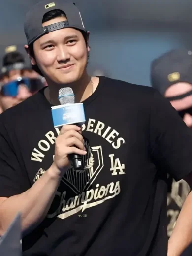 Team Dodgers 2025 WS Champions Parade Black Tee