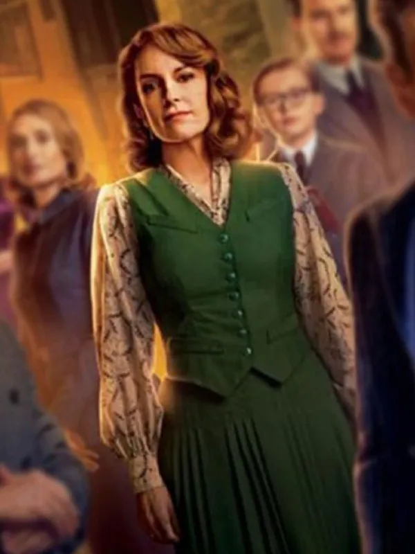 A Haunting in Venice 2023 Tina Fey Green Vest