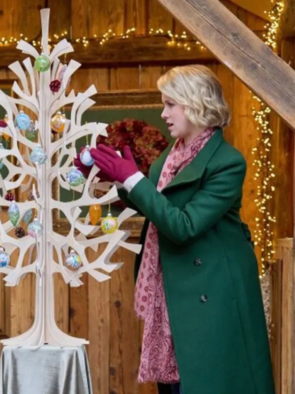 A Heidelberg Holiday 2023 Ginna Mason Green Wool Coat