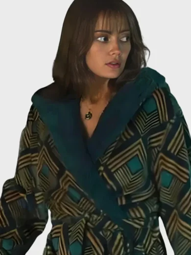 Ella Purnell Sweetpea S1 Geometric Print Robe